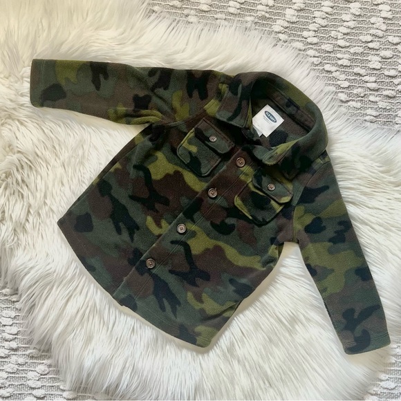Camo print button up fleece sweater /Shacket - Picture 1 of 2